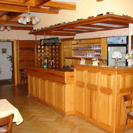 阿德勒餐厅酒店 莱辛巴赫伊姆沃戈蒂 外观 照片