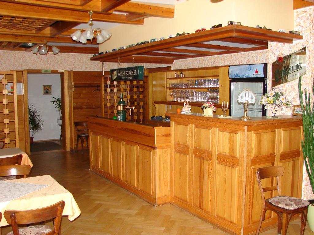 阿德勒餐厅酒店 莱辛巴赫伊姆沃戈蒂 外观 照片